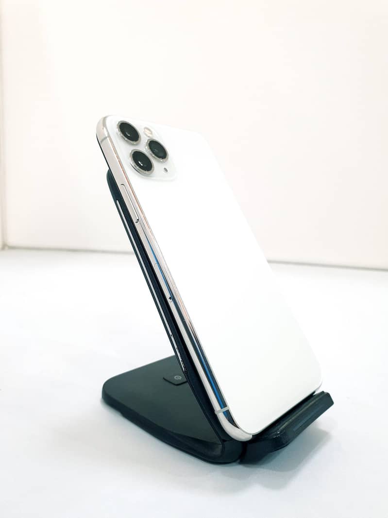 Apple iPhone 11 Pro 0