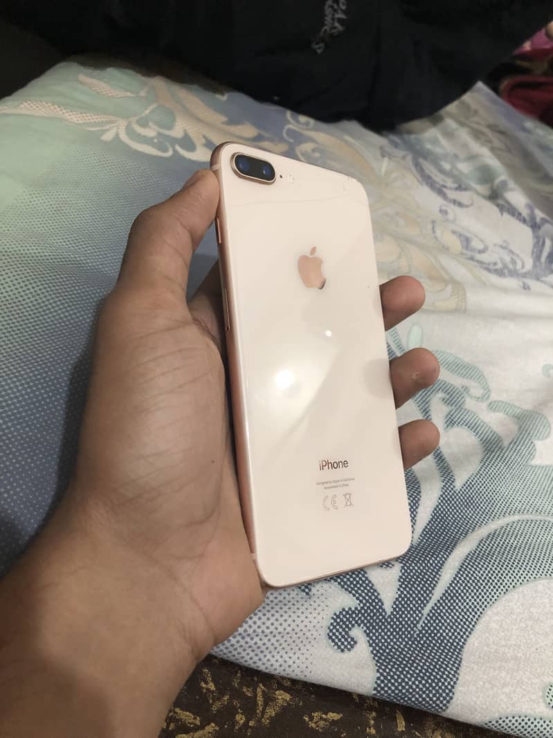 Apple iPhone 8 Plus 2