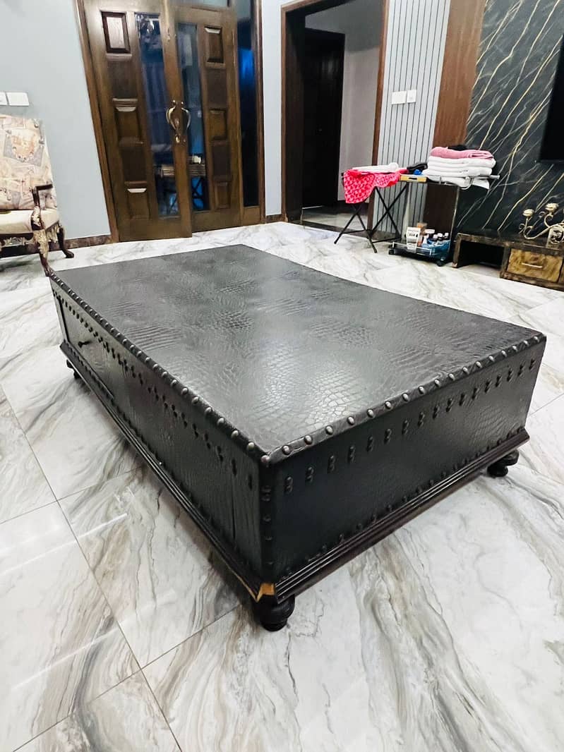 Leather trunk coffee table 2