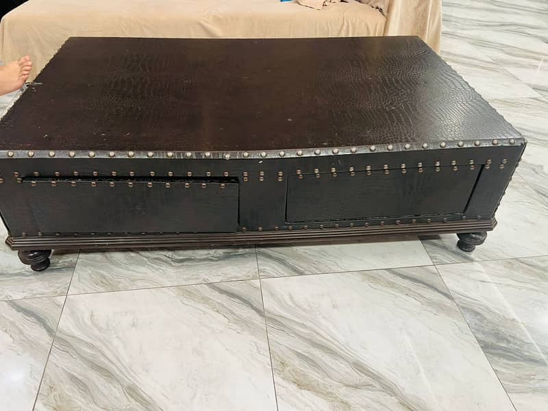 Leather trunk coffee table 3