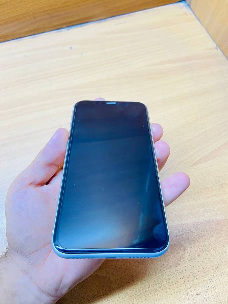 iPhone 11 1