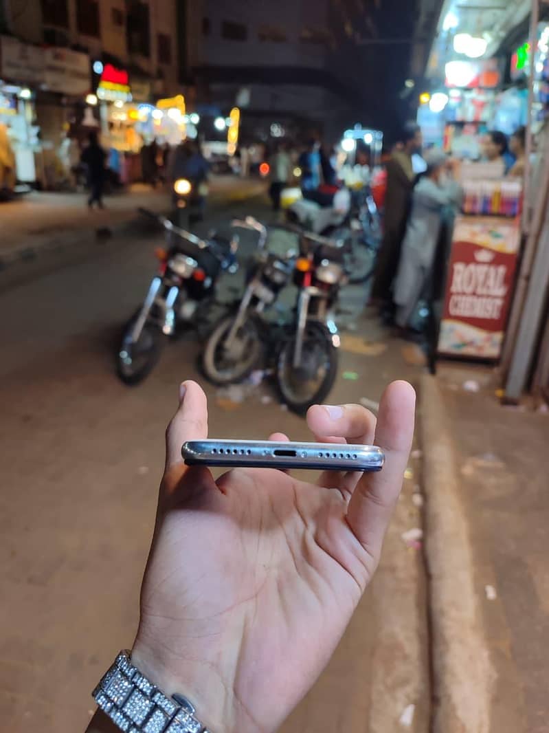 Apple iPhone X 1