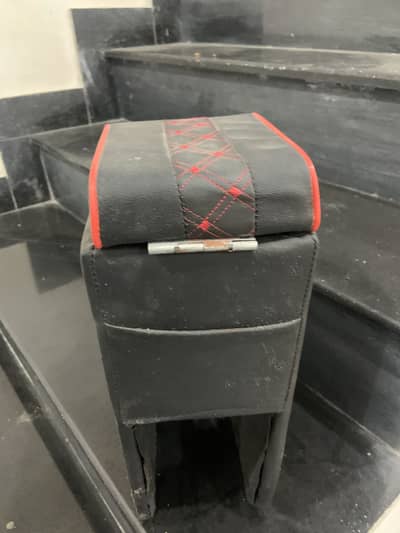 Universal arm rest
