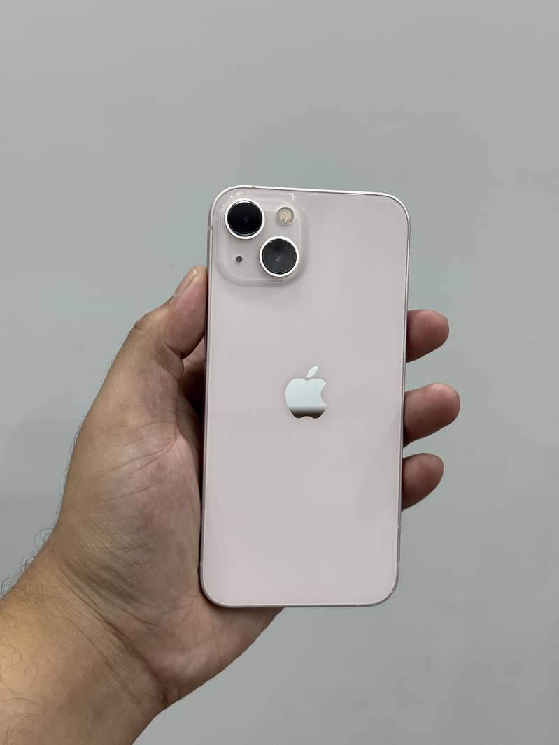 Apple iPhone 13 0