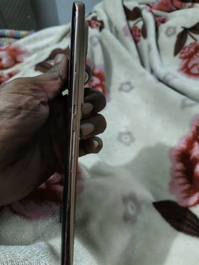 Vivo V40e