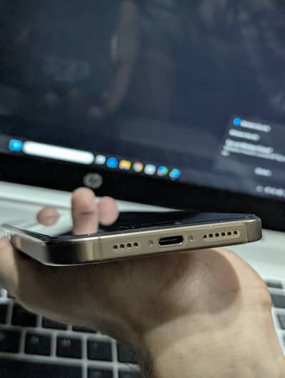 Apple iPhone 16 Pro Max