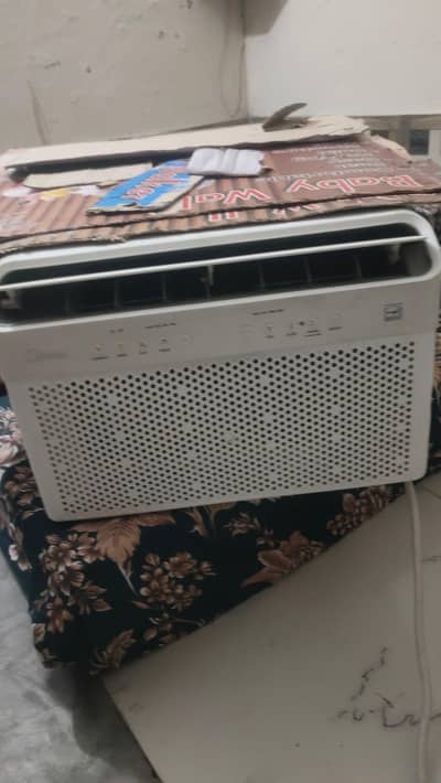window AC