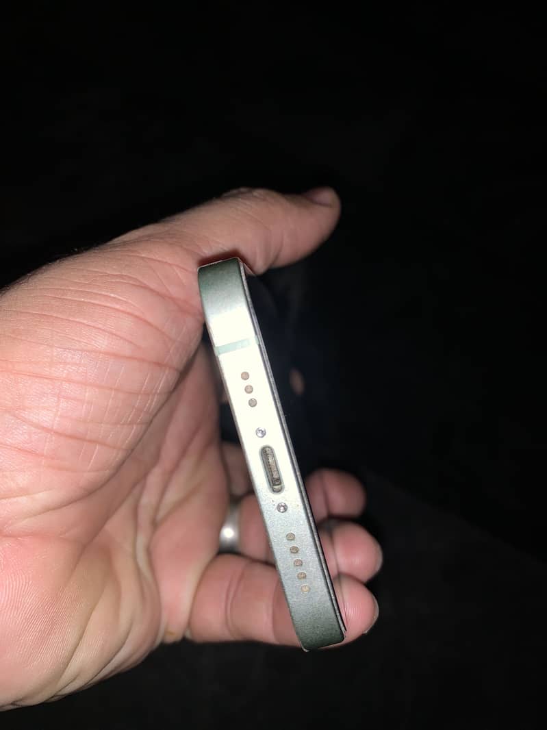 Apple iPhone 12 5