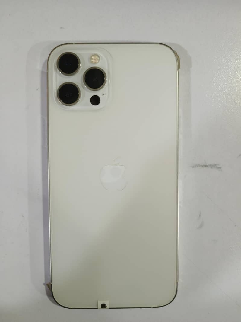 iPhone 12 Pro Max 4
