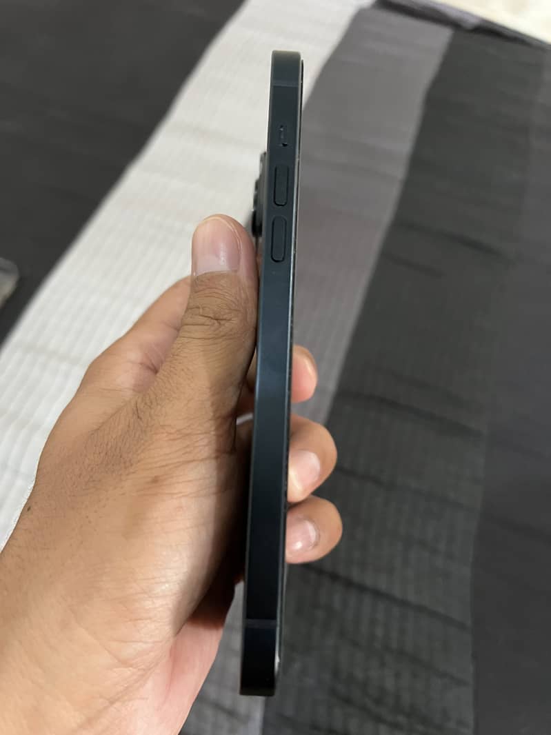 Apple iPhone 14 plus 4
