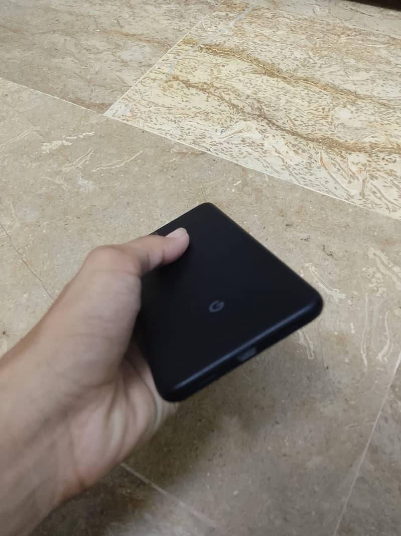 Google Pixel 4a (5G) 1