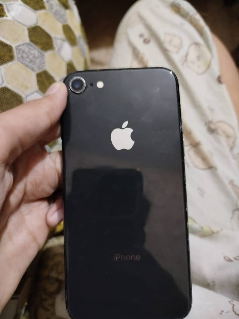 Apple iPhone 8 0
