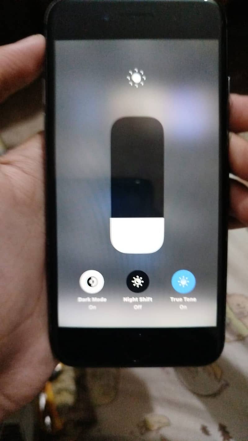 Apple iPhone 8 6