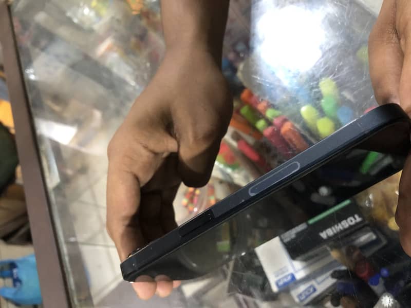 iPhone 14 2