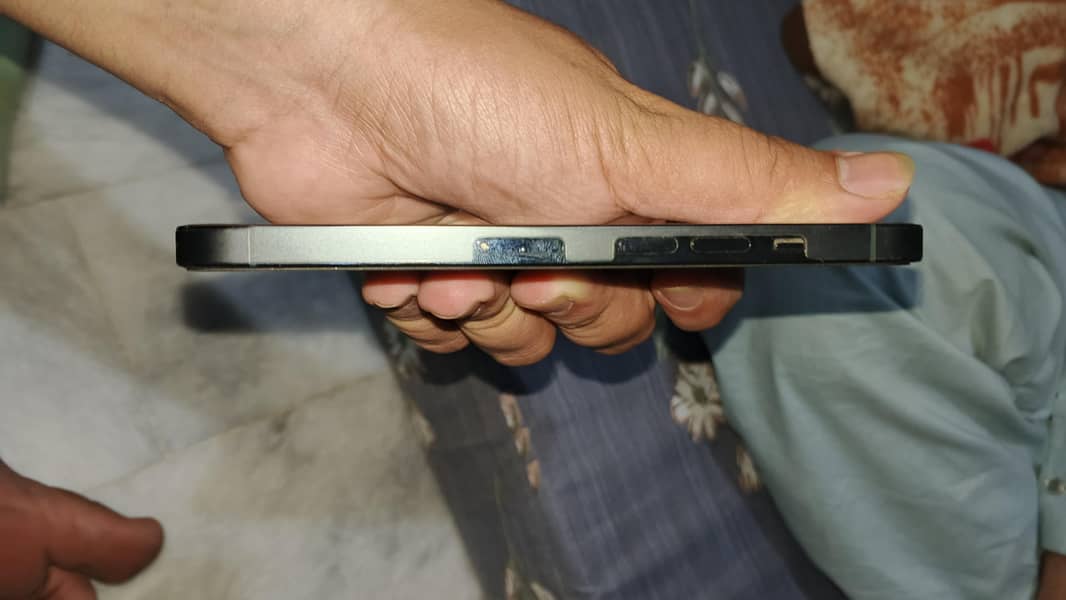 iphone 13 pro 4