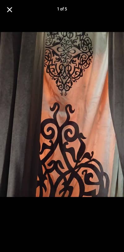 Curtains with Motif Set