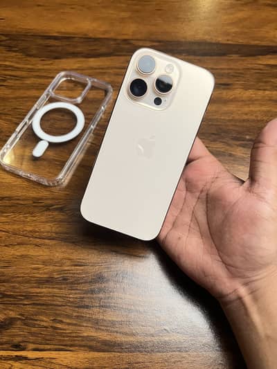 Apple iPhone 16 Pro jv