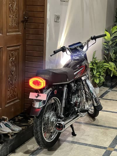 Honda 125 Antique