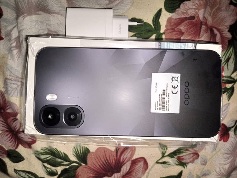 OPPO A6k 1
