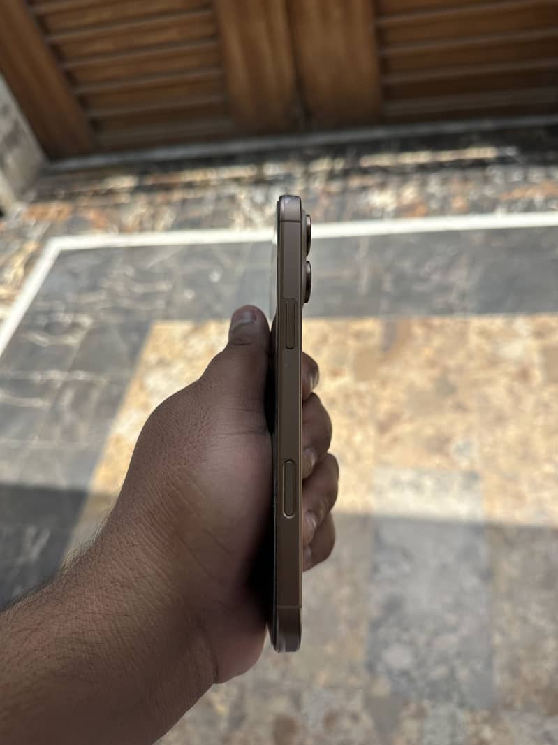 Iphone 16 pro max 2