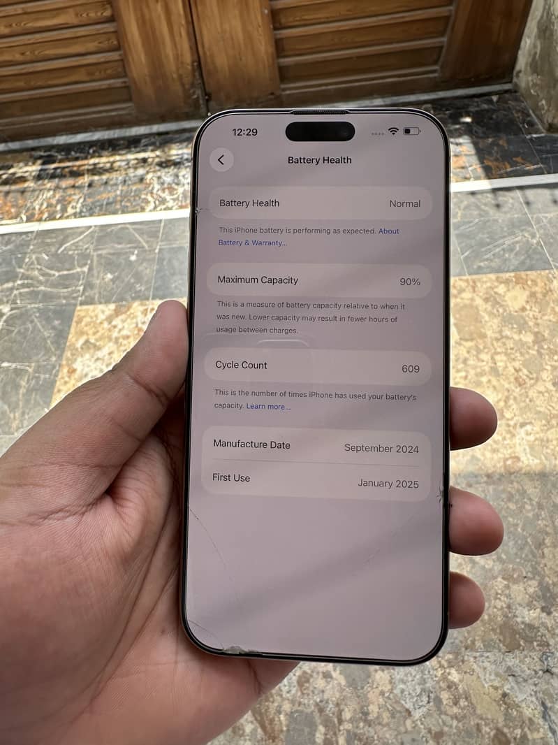 Iphone 16 pro max 6