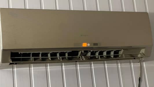 Gree 1 ton  inverter only cool model