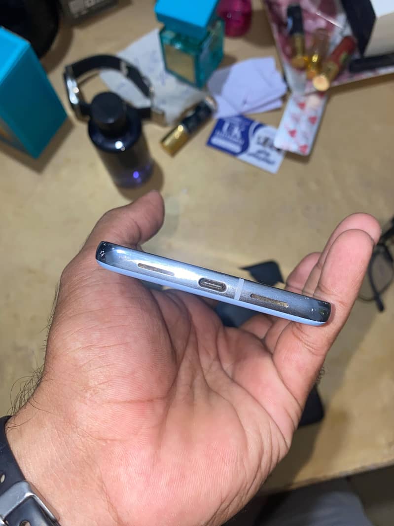 Google Pixel 8 Pro 6