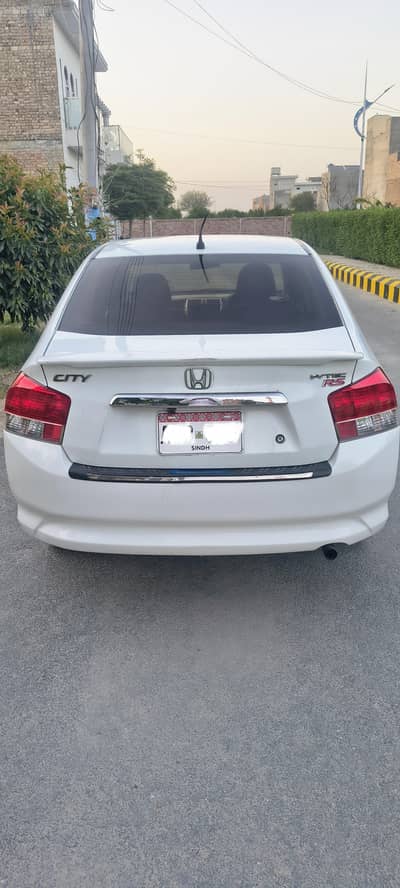Honda City IVTEC 2011. Mostly Genuine.