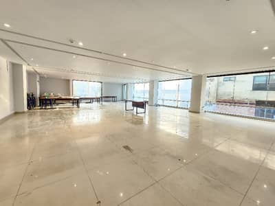 OFFICE FLOOR HALL AVAILABLE FOR RENT