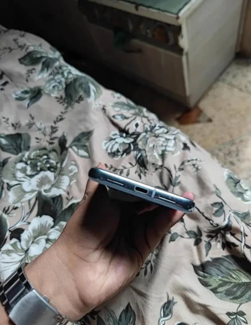 Google Pixel 8 Pro 2