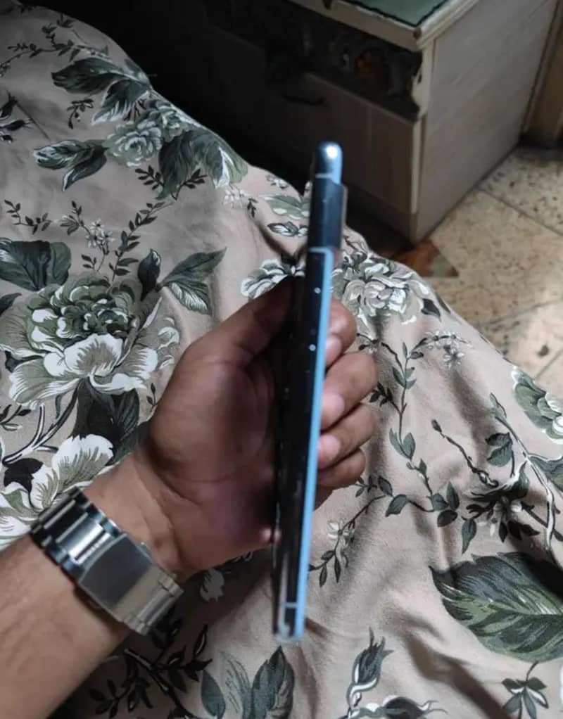 Google Pixel 8 Pro 4