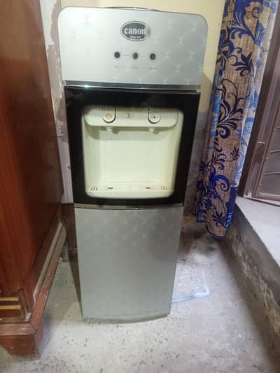 water dispenser with frige