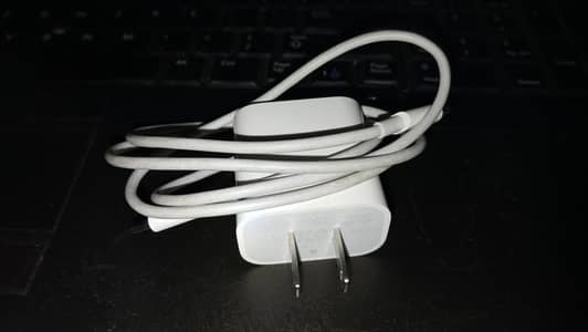 IPhone 13 pro Original Charger 10/9