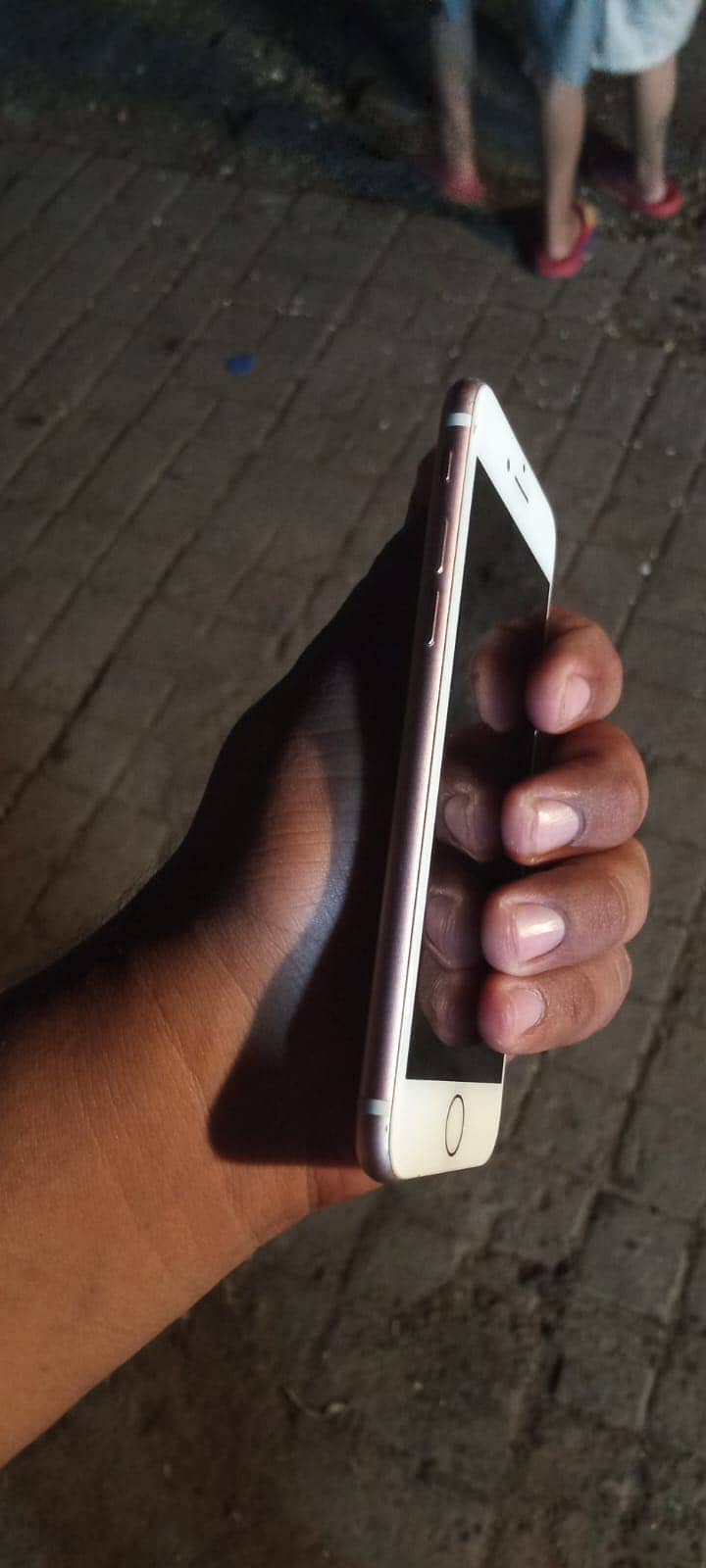 Apple iPhone 7 4