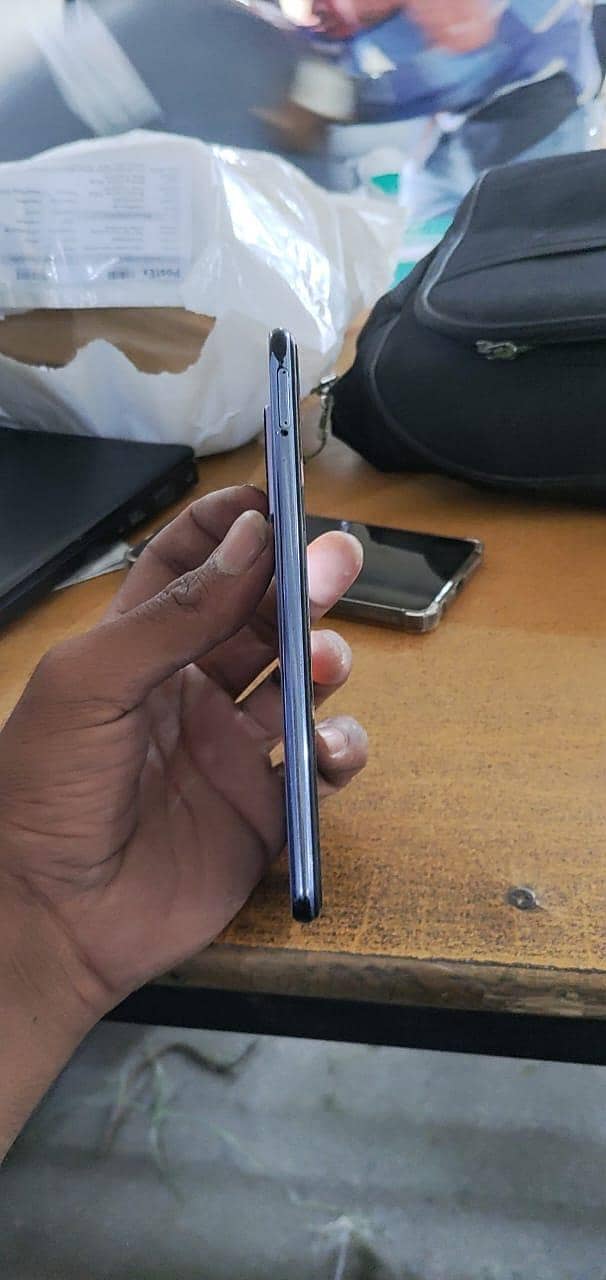 Vivo V21e 1