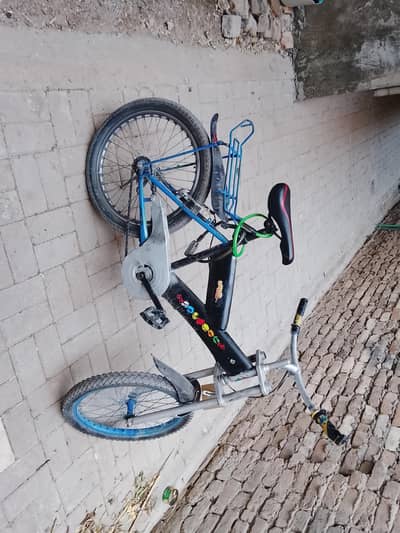 Good Condition Cycle for sale Black color. .