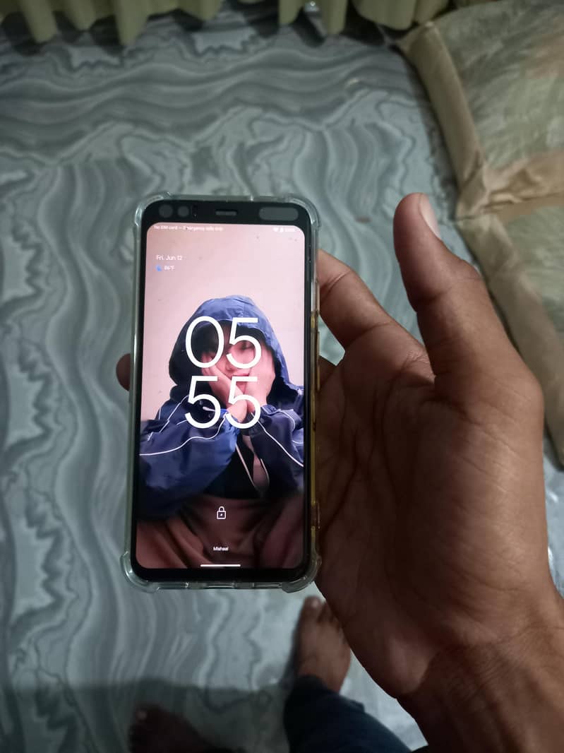 Google Pixel 4 3