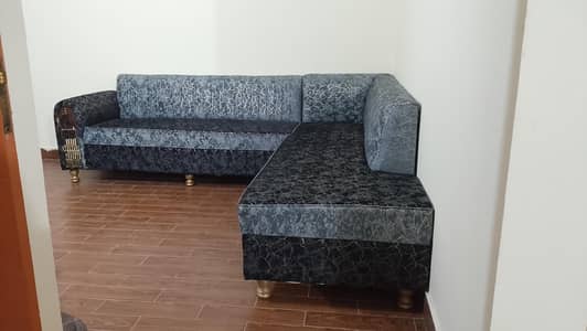 7 Seater L Shaped With Table