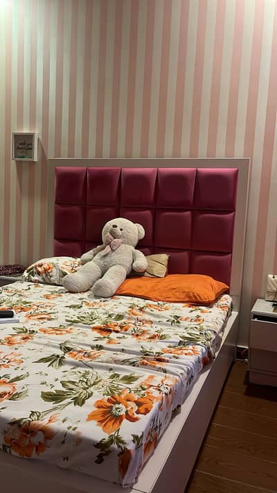 Pink bed set