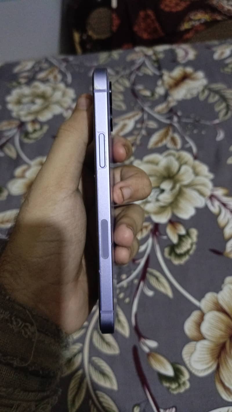 Apple iPhone 12 3