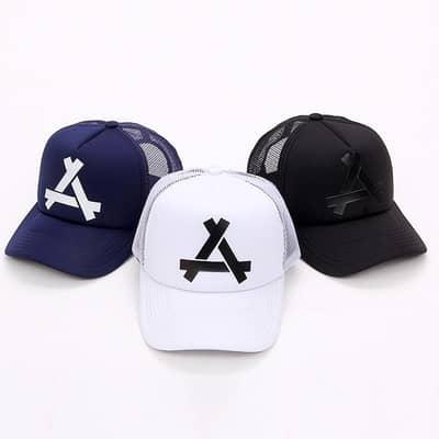 Men Navy mesh base ball cap.