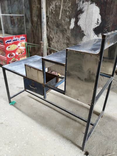 display counter steel VIP