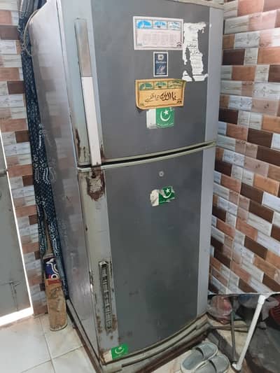 Dowlance Refrigerator For Sale