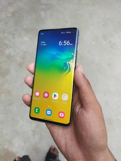 Samsung S10