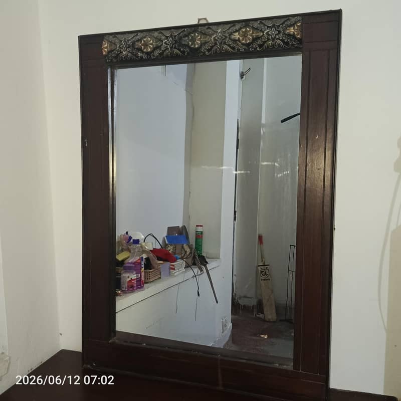 dressing table 1