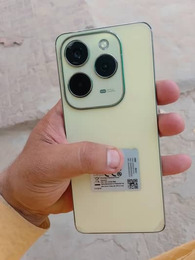 Infinix Hot 40