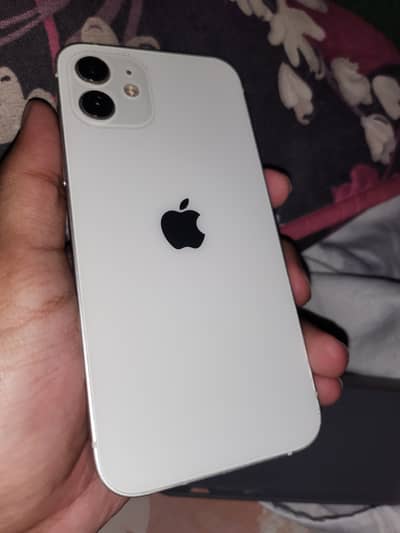Apple iPhone 12