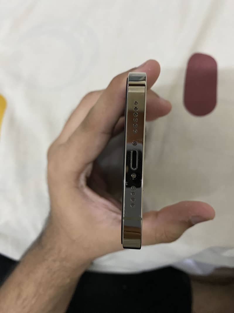 Iphone 14 pro max 2