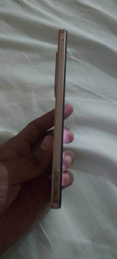 Vivo Y28