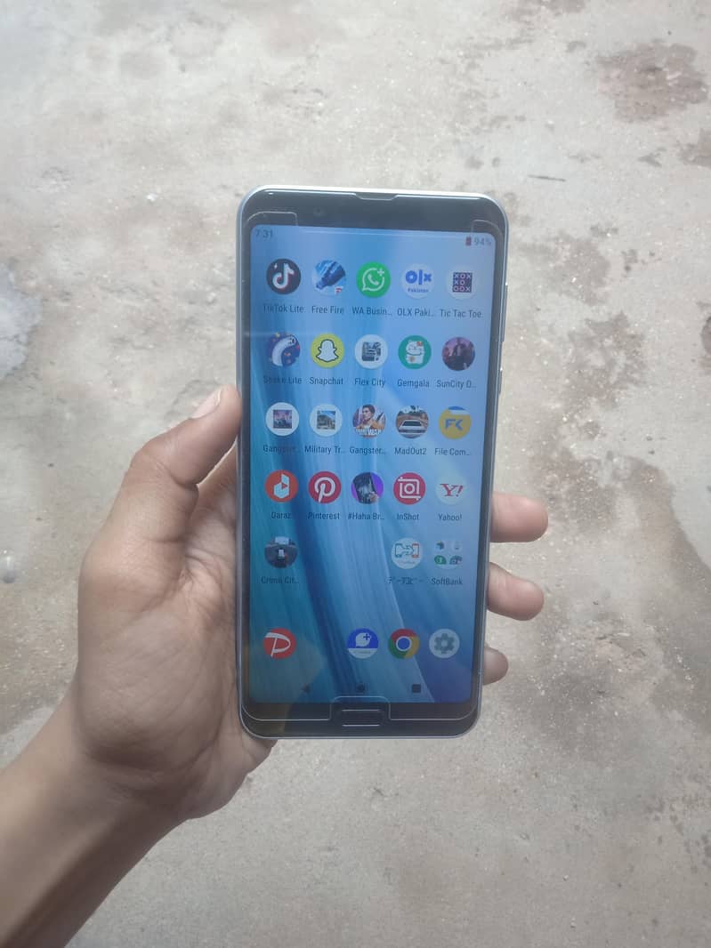 Sharp Aquos Sense 5